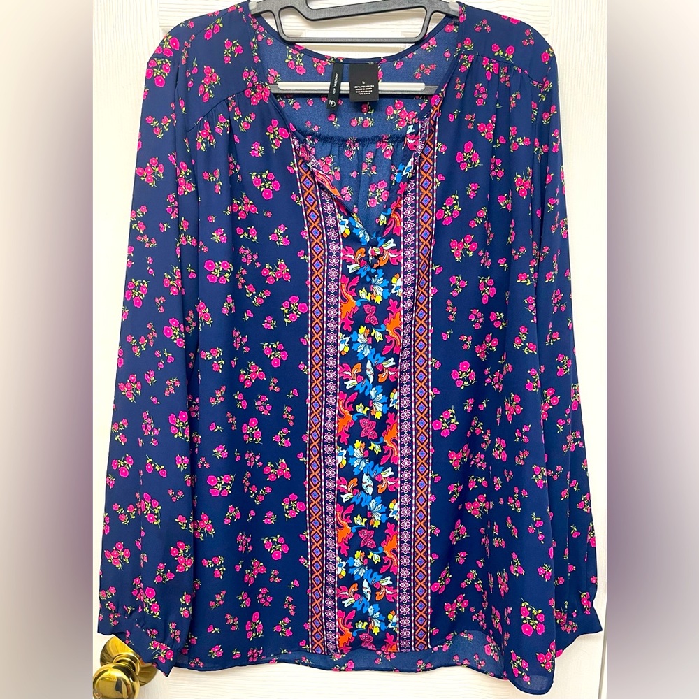 Gorgeous Blue Blouse with Colorful Design!